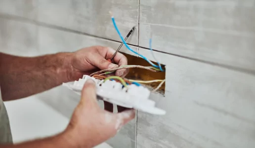 Électricien professionnel à Réméréville